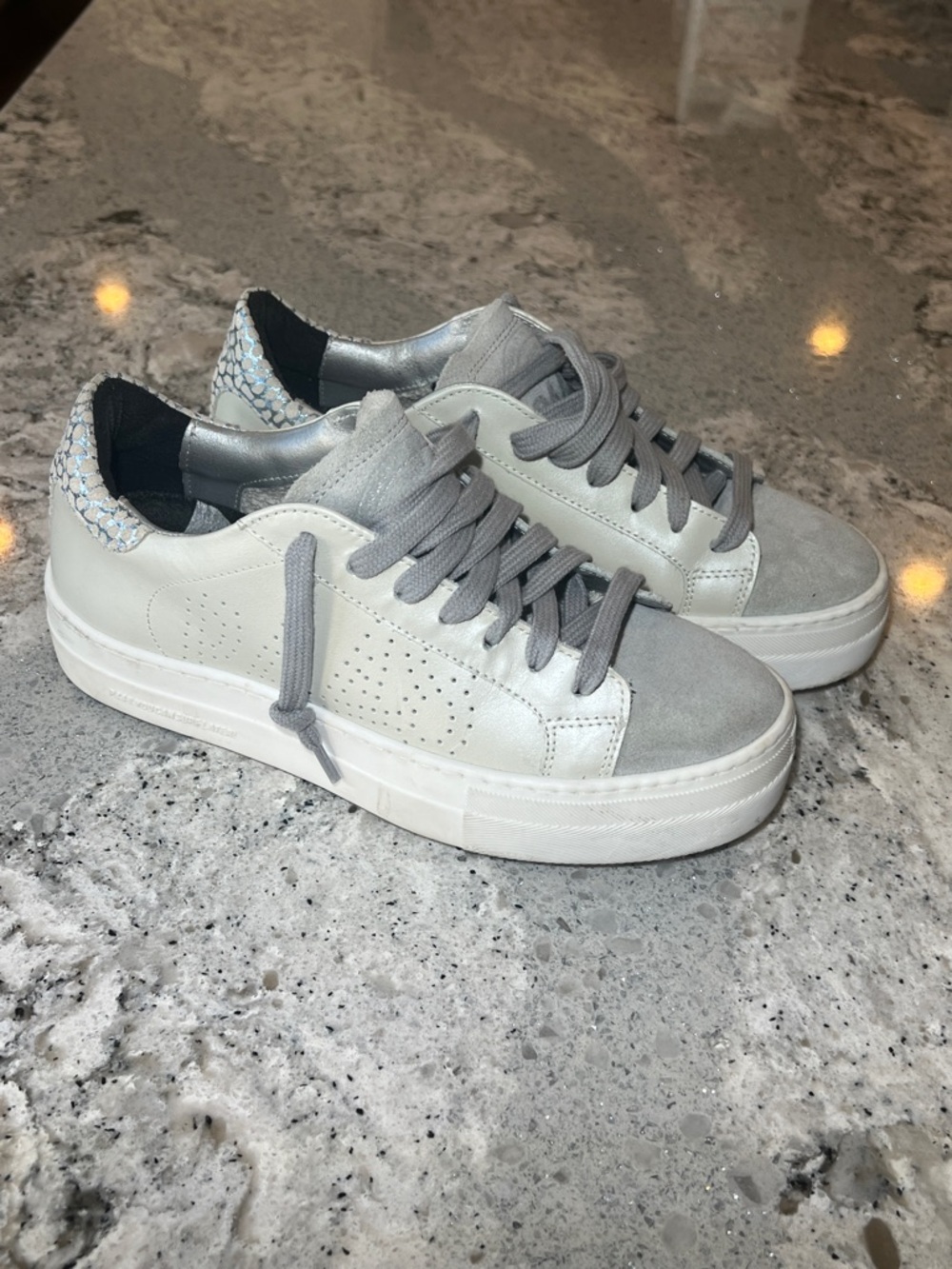 P448 Italian Thea Platform Sneakers White Silver Grey Suede Size EU36 US6 EUC
